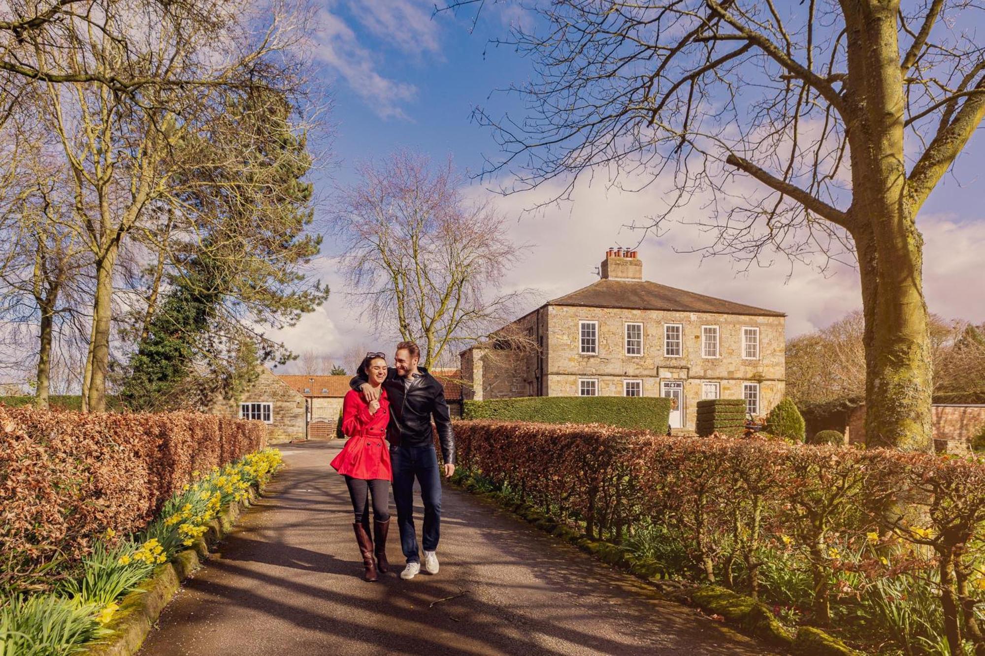 Killerby Old Hall With Hot Tub And Swimming Pool Scarborough Extérieur photo