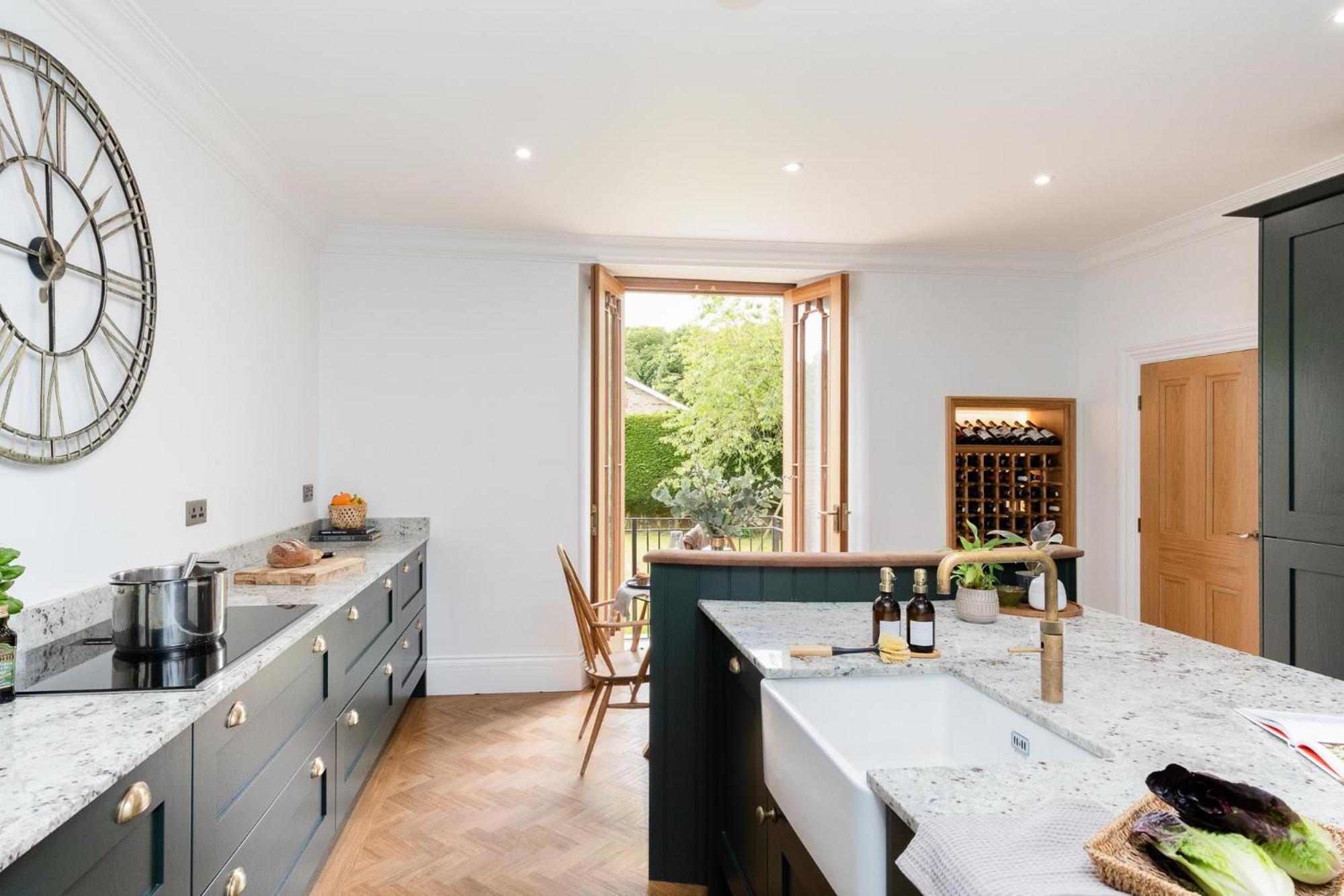 Killerby Old Hall With Hot Tub And Swimming Pool Scarborough Extérieur photo