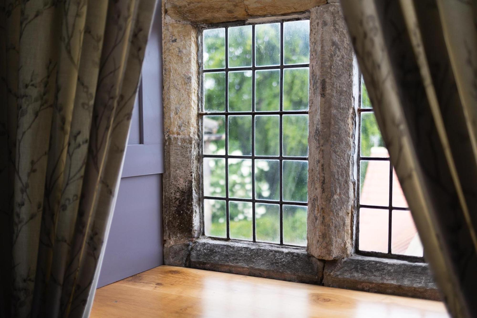 Killerby Old Hall With Hot Tub And Swimming Pool Scarborough Extérieur photo